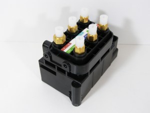 Блок клапанов пневмоподвески Mercedes ML W166 ATM